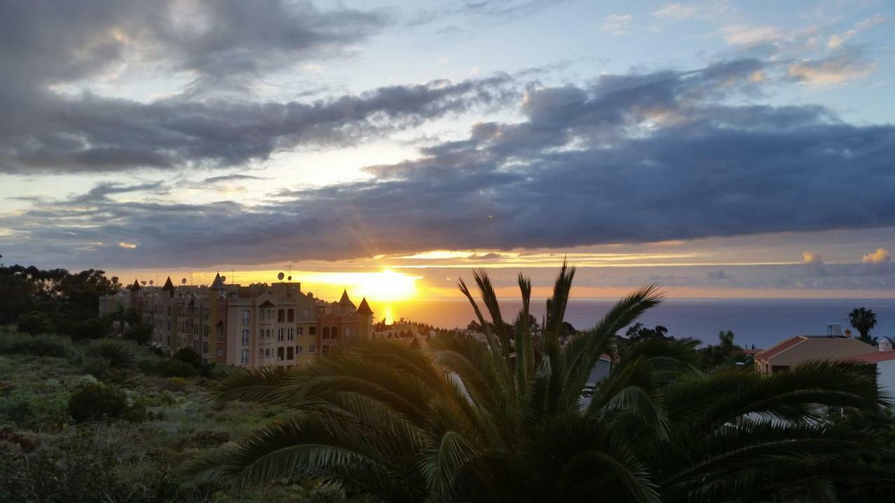 Sissi Boutique - The Terrace Between Ocean And Teide Apartment Santa Ursula  Bagian luar foto